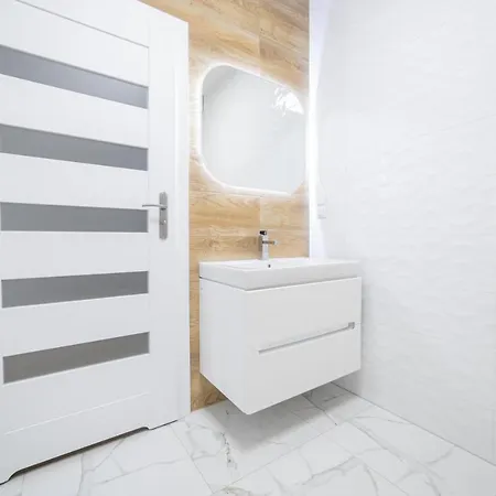 Apartment Vacationclub - Zdrojowa 7 8 *